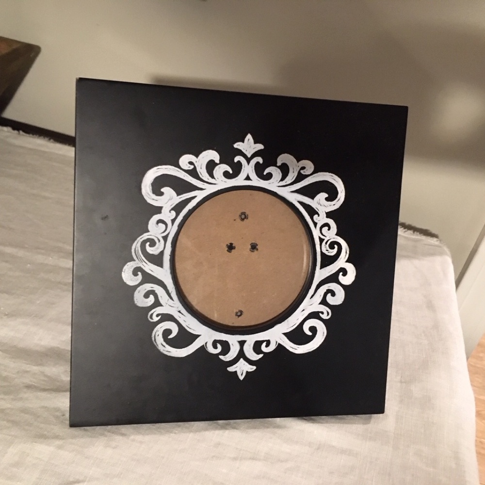 Wooden 8.5" x 8.5" Black & White Photo Frame